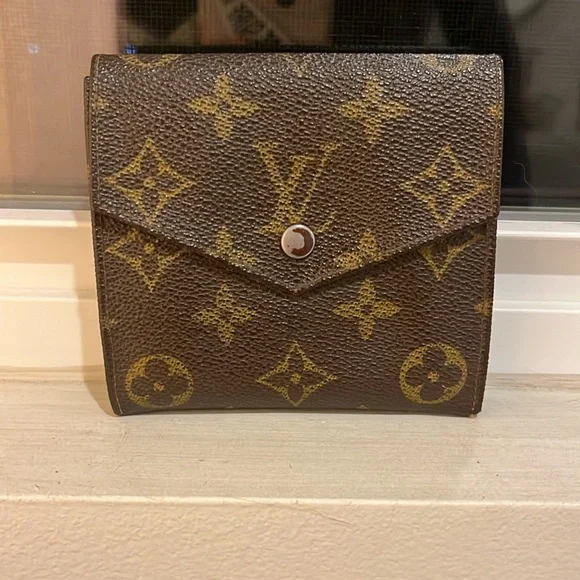 Louis Vuitton Wallet with wear - Picture 1 of 6